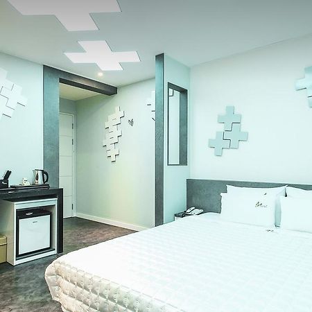 Songjeong Im Hotel Пусан Екстериор снимка
