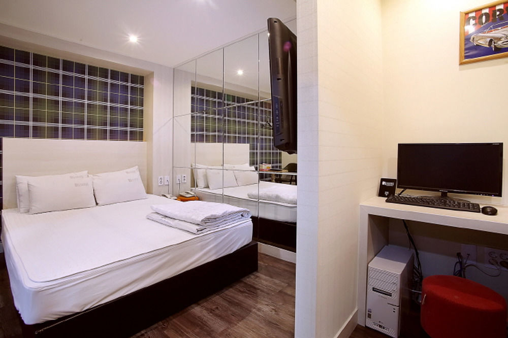 Songjeong Im Hotel Пусан Екстериор снимка