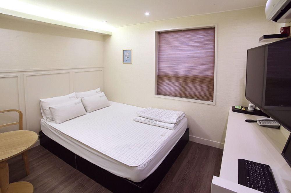 Songjeong Im Hotel Пусан Екстериор снимка