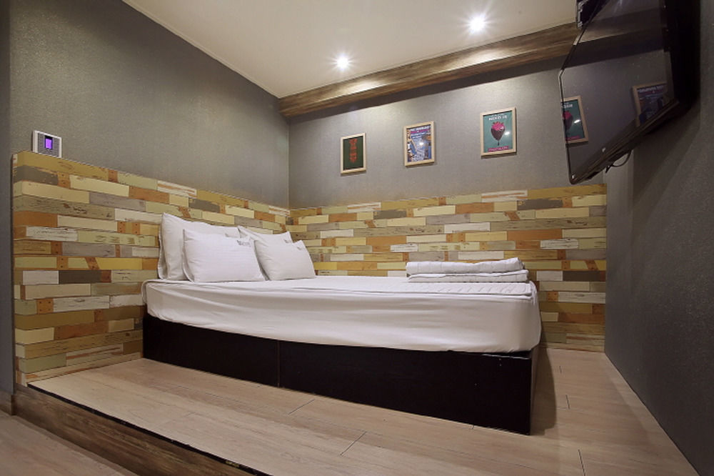 Songjeong Im Hotel Пусан Екстериор снимка